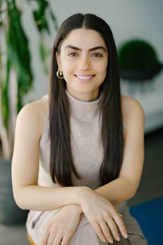 Paula Sayegh, Ps. Ed.